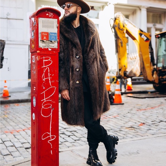 Prada combat boots : size 10.5/11; basic wear no issues 1.2k - Picture 3 of 7